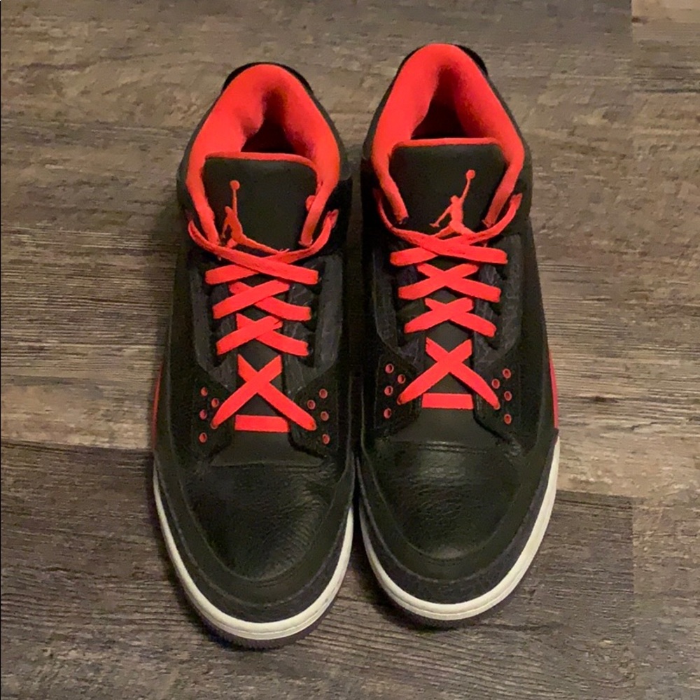 Barely worn, black and red Jordan’s
